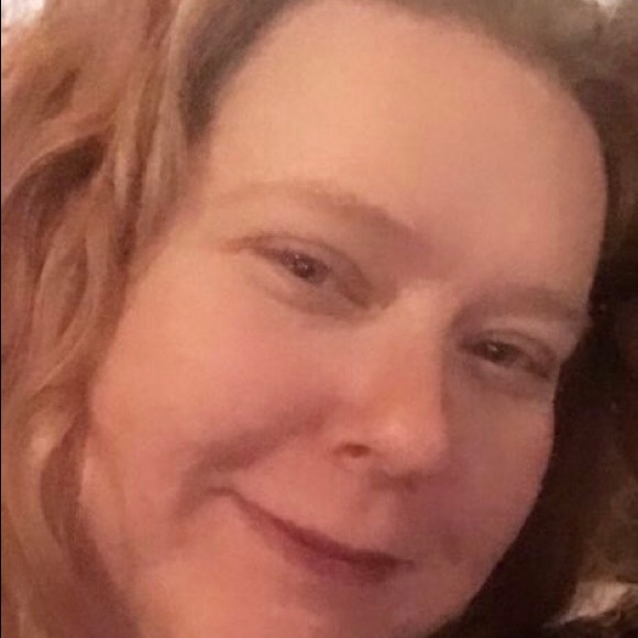 Meet your Posher, Rachel - Picture 1 of 1